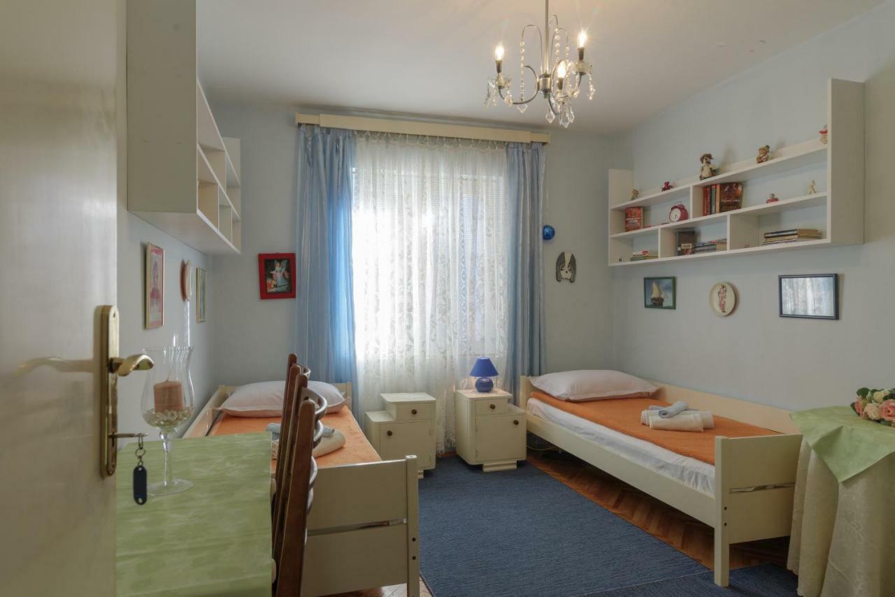 Rooms Mirjana - Centre Of Trogir Extérieur photo