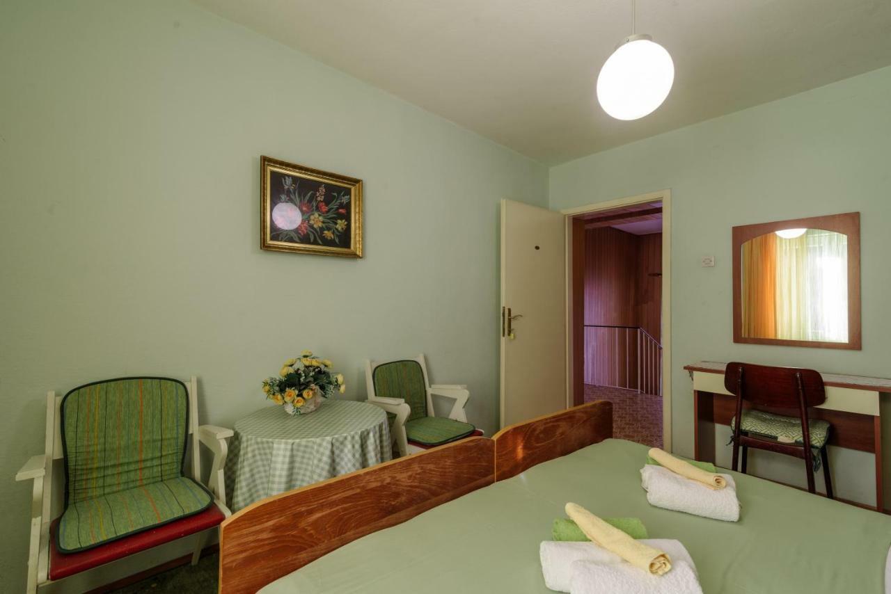 Rooms Mirjana - Centre Of Trogir Extérieur photo